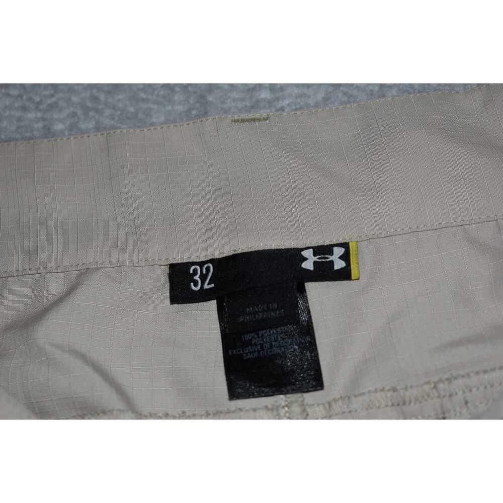 Under Armour Cargo Golf Shorts Mens Size 32 Tan Performance Polyester 9" Inseam - Picture 2 of 5